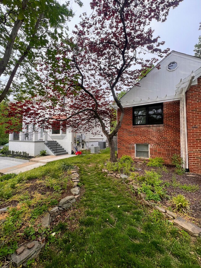 Photo - 5602 Hawthorne St House