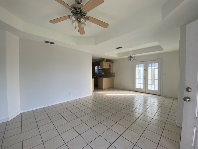 Building Photo - 7024 Blue Spruce St