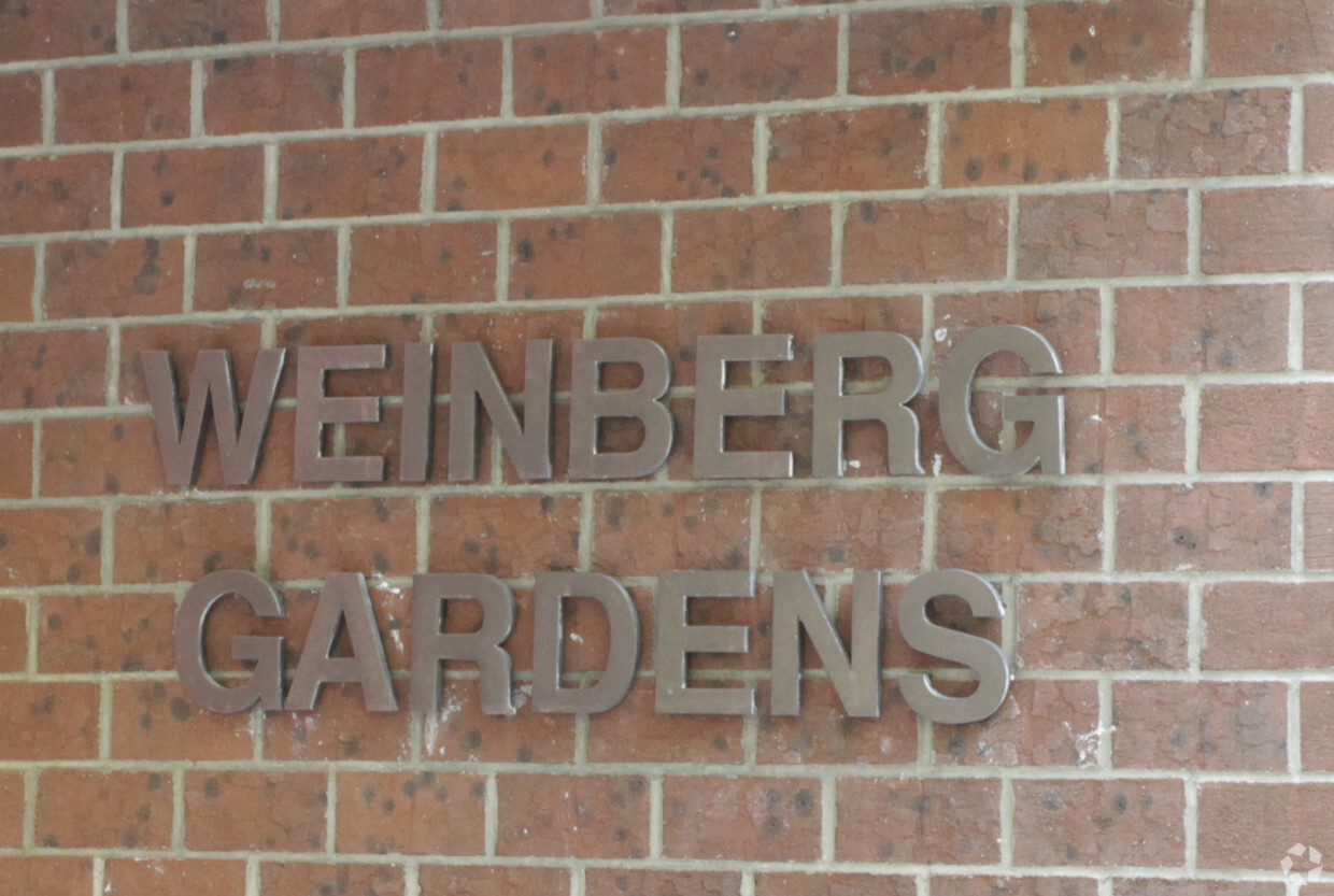 Building Photo - Weinberg Gardens