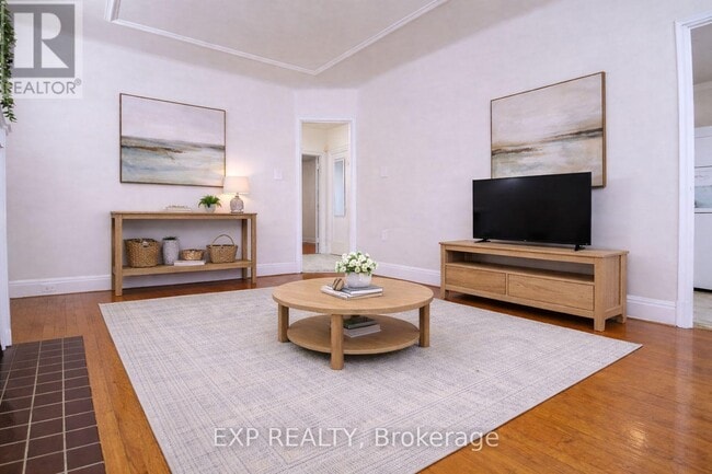 Building Photo - 310 Westwood Ave