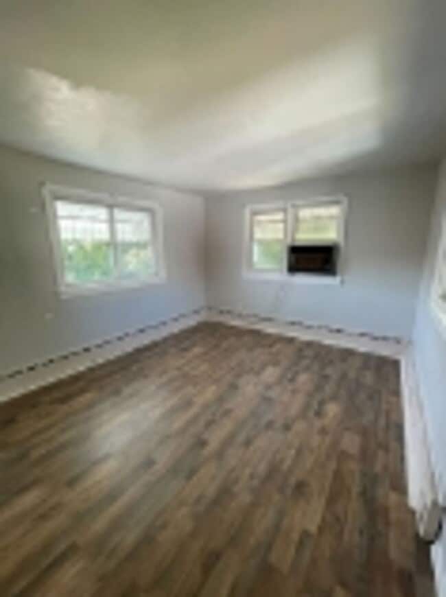 Building Photo - 13 S Marshall St