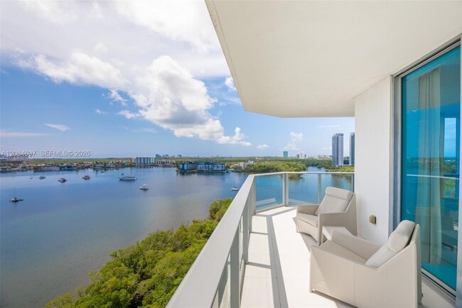 Building Photo - 17111 Biscayne Blvd