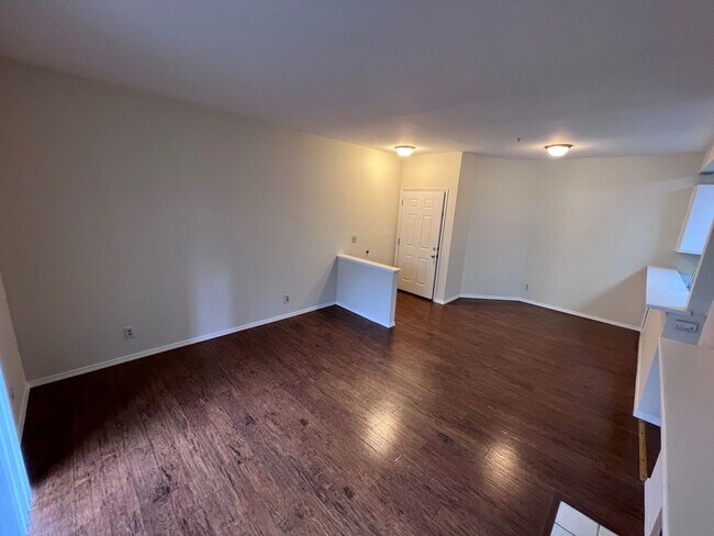Building Photo - Nor Cal Realty, Inc. - 2 Bed 2 Bath condo ...