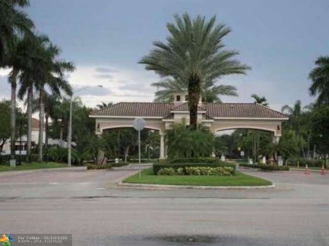 Foto del edificio - 1898 SW 151st Ave