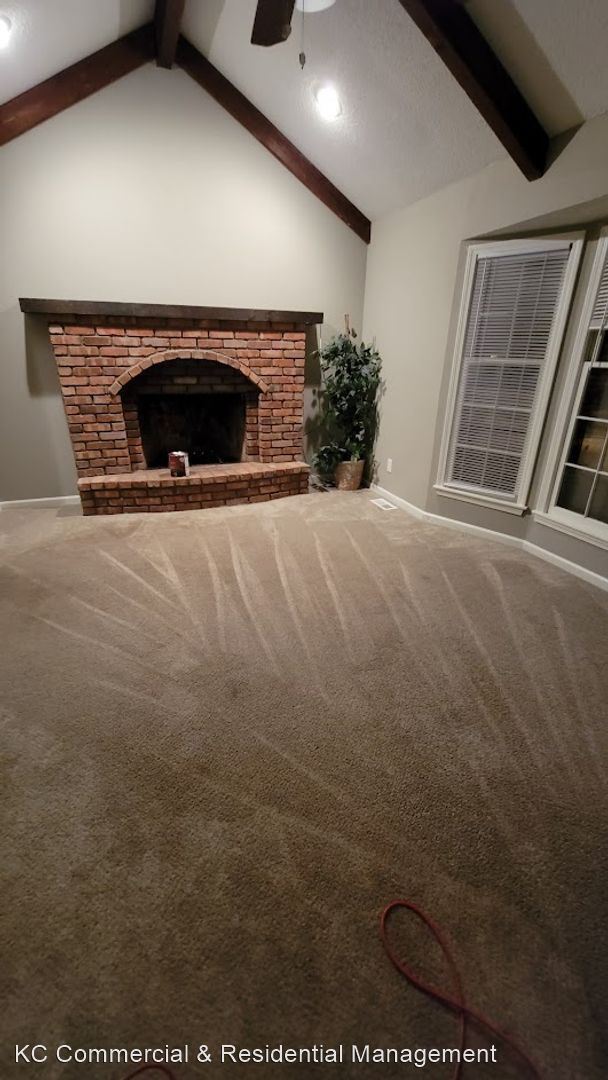 Foto del edificio - 3 br, 2 bath House - 921 NE 108th Terrace