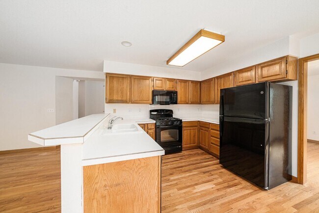 Building Photo - 2913 Ninebark Dr