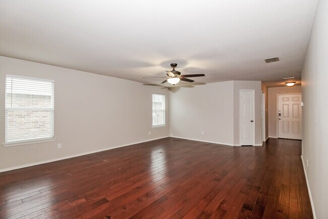 Foto del edificio - 1844 Thorntree Ln