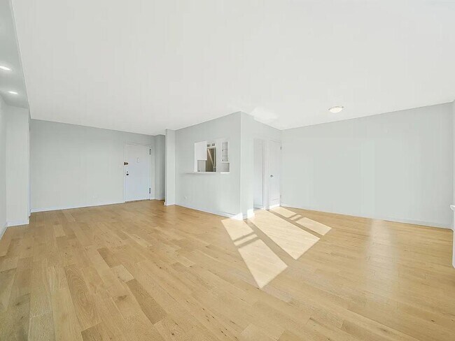 Foto del edificio - 460 E 79th St