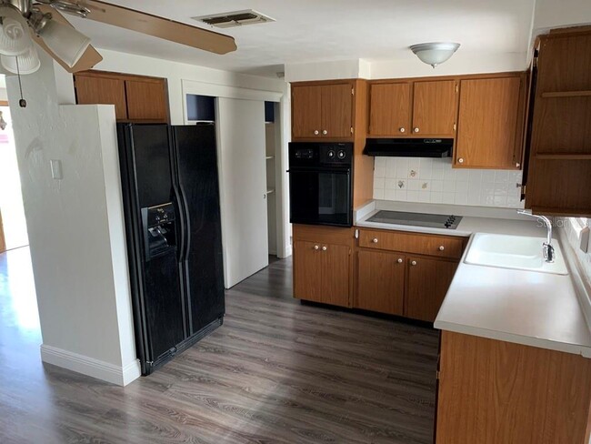 Building Photo - 4909 Fruitwood Loop
