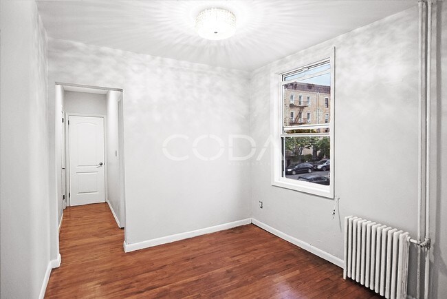 Foto del edificio - 184 Norman Ave