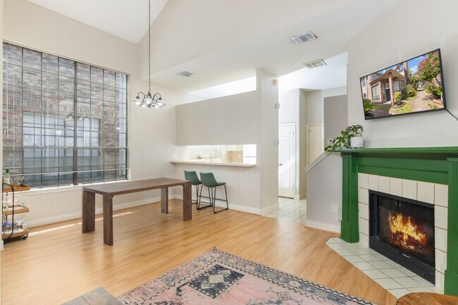 Foto del edificio - 8888 Benning Dr