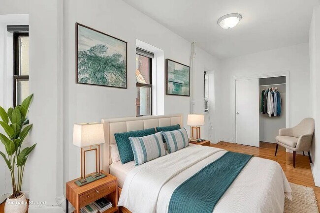 Foto del edificio - 242 Mulberry St