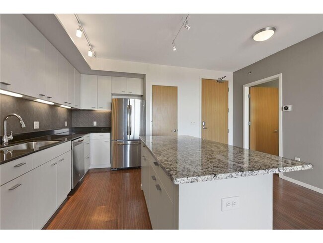 Foto del edificio - 915 N Washington Ave