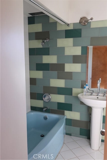 Building Photo - 703 Luton Dr