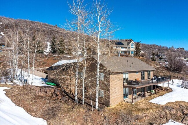 Building Photo - 8888 Northcove Dr