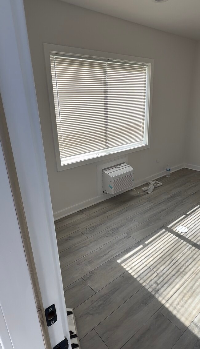 Photo - 1341 E 59th Pl House