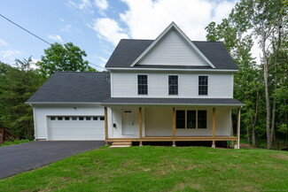 Building Photo - 290 Parker St