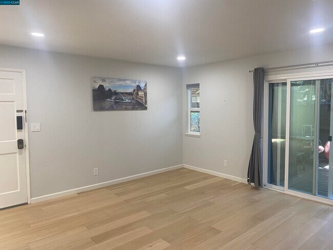 Building Photo - 1178 Honey Trail