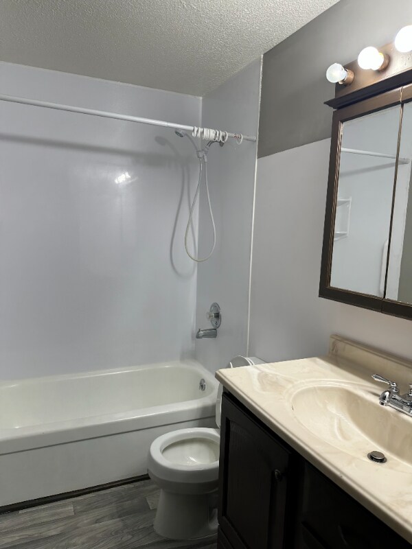 Foto del edificio - 1016 N Stewart Rd