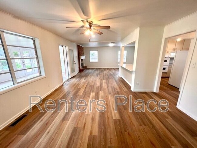 Foto del edificio - 4616 E 46th St