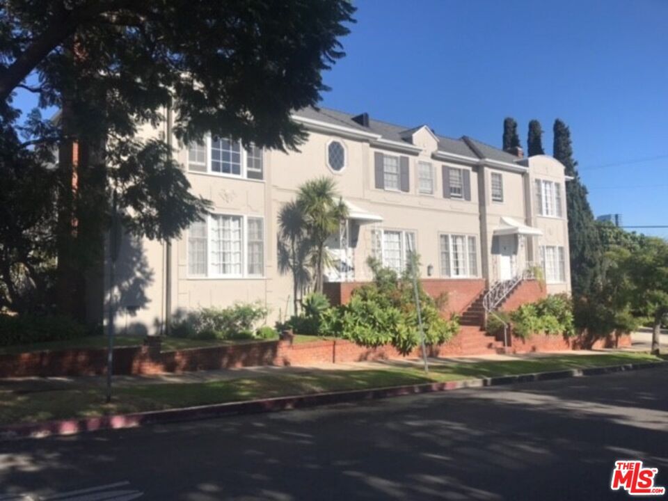 Primary Photo - 1308 Warnall Ave