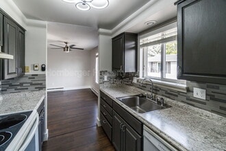 Building Photo - 4417 S Sheri Ct