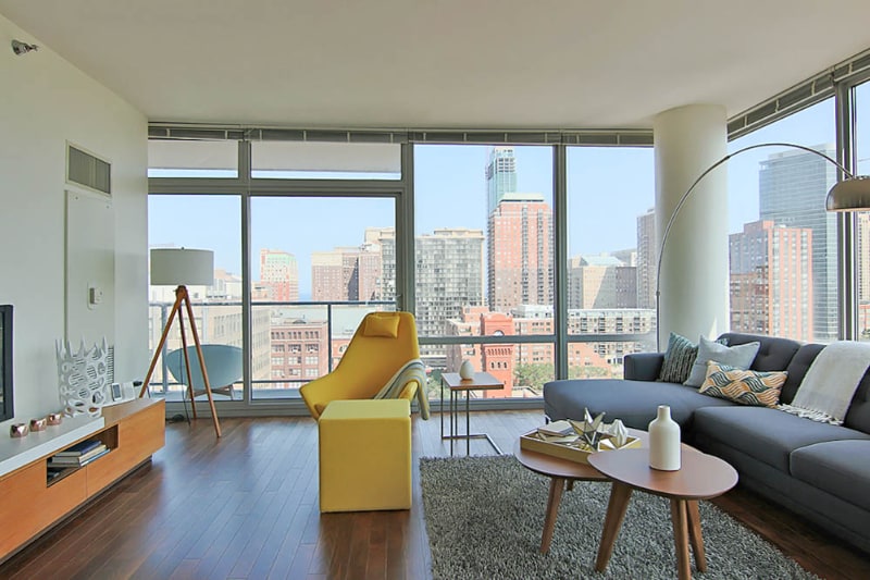 Photo - 110 W Polk St (Chicago, IL)
