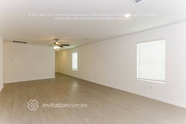 Foto del edificio - 3148 Lynmar Ln