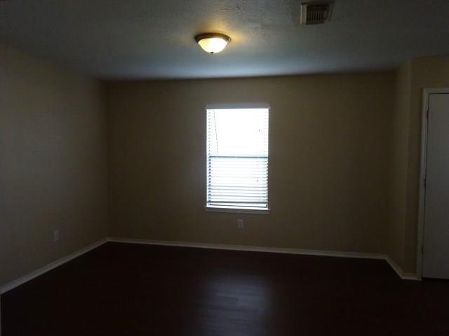 Foto del edificio - 9810 Golden Prairie Ln