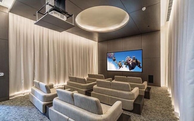 Building Photo - Amazing Views - 1 Bedroom 1 1/2 Luxury Con...