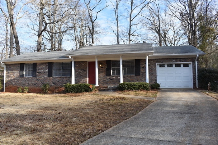Primary Photo - The Best Brick House