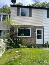 Building Photo - 27 Wooded Way