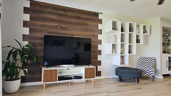 Building Photo - 31 Inlet Harbor Rd