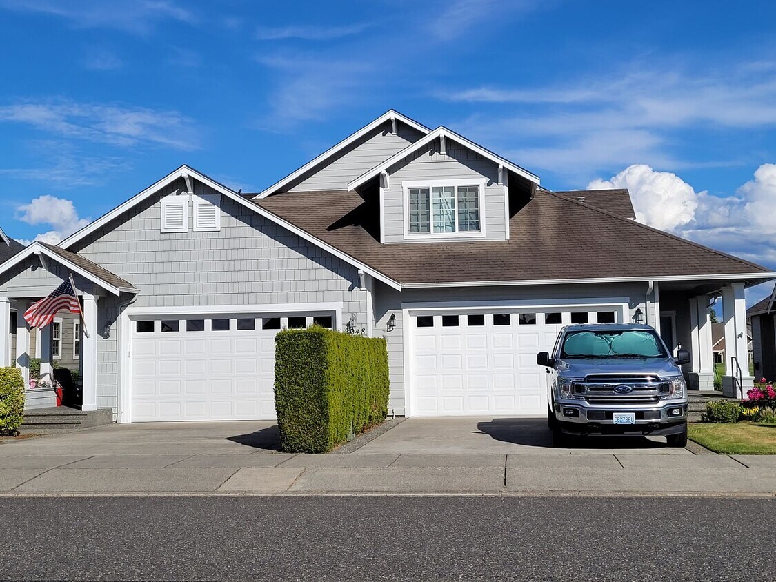 Primary Photo - Stunning Home in Lynden with Great Amentit...