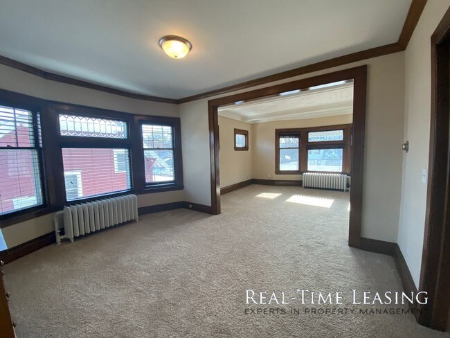 Building Photo - 2BR/1 BA DUPLEX IN ST PAUL AVAILABLE NOW