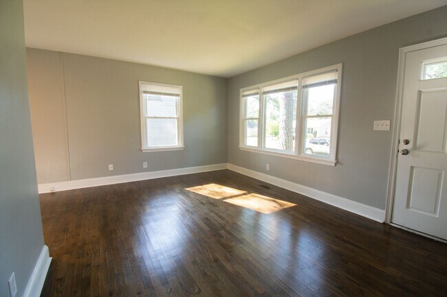 Building Photo - 808 McKimmon Rd