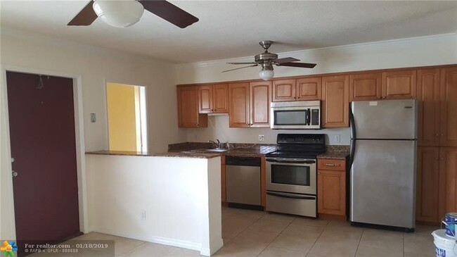 Building Photo - 2190 SE 5th St Building Photo - 2190 SE 5th St