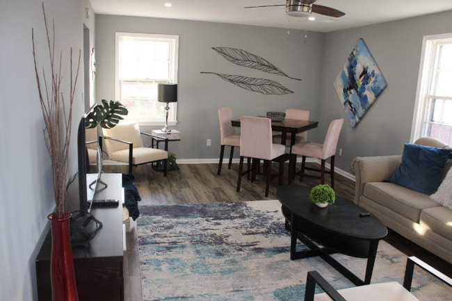 Building Photo - 2110 38th St SE