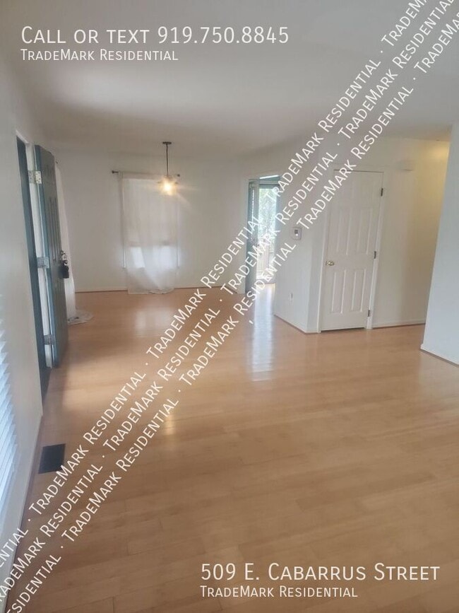 Foto del edificio - 509 E Cabarrus St