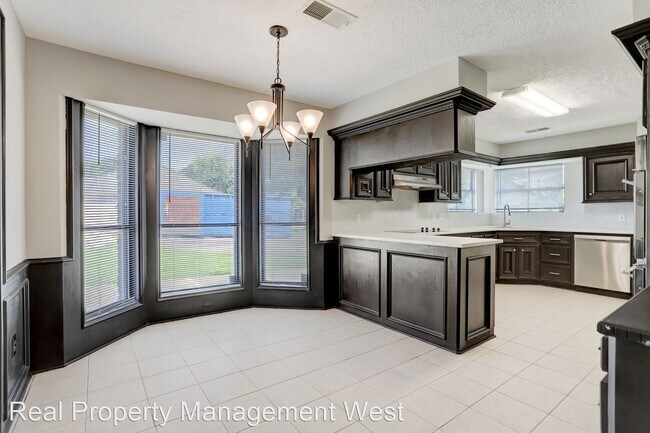 Building Photo - 4 br, 2.5 bath House - 810 Millpond Drive