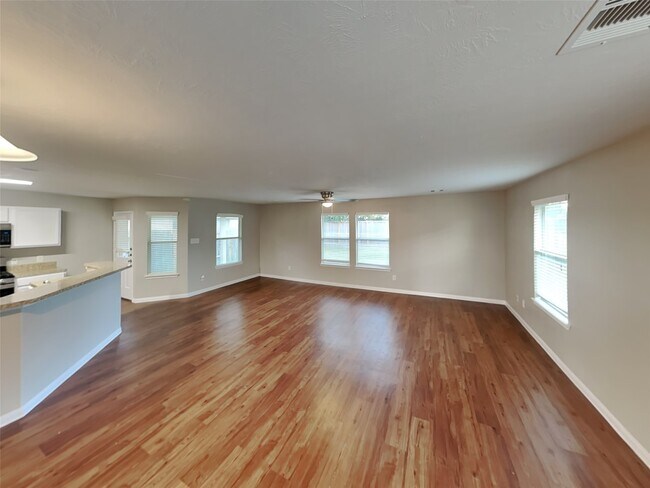 Foto del edificio - 22223 Doubletree Park Dr