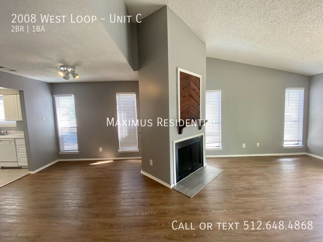 Building Photo - Spacious 2/1 Villas on Walnut Creek