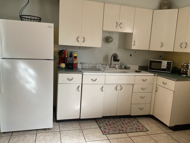 Foto del edificio - 7243 Dartmouth Ave