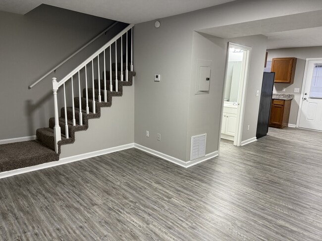 Foto del edificio - 304 McDougal Ave