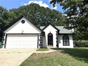 Building Photo - 2290 Honeycomb Ct