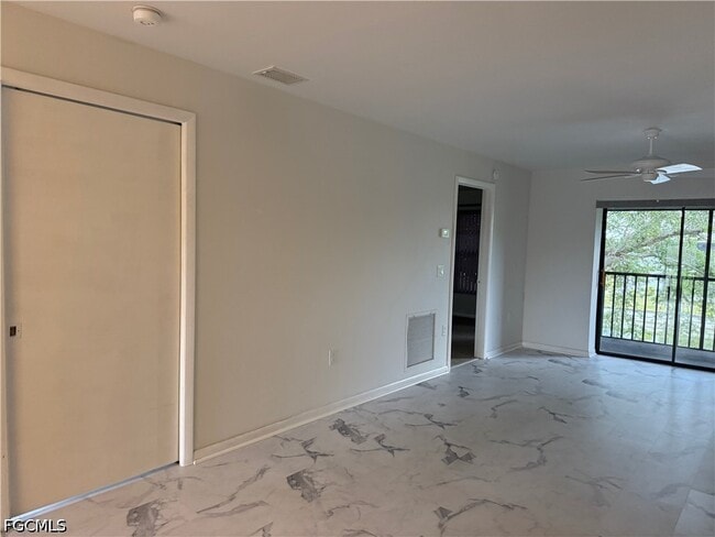 Foto del edificio - 642 SE 13th Pl