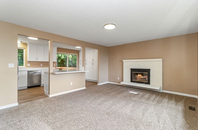 Building Photo - Snohomish Split level for Rent!