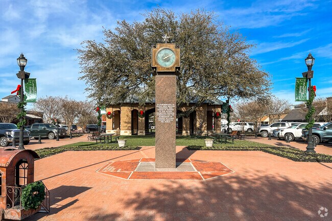 Downtown Celina Square pays tribute to military members who served from the community.