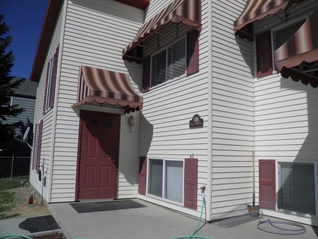 Foto del edificio - 1118 Canyon Hills Rd