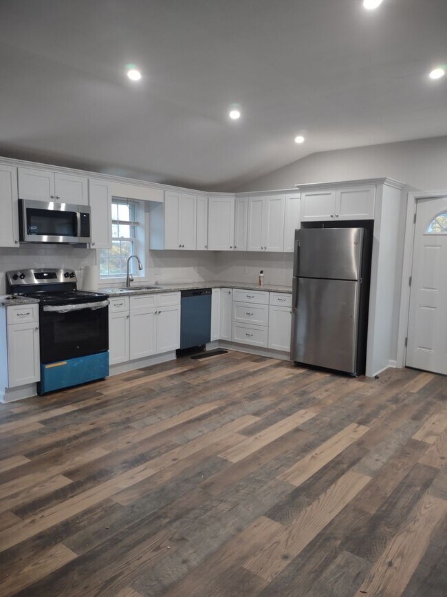 Building Photo - 2950 Strasburg East Fallowfield